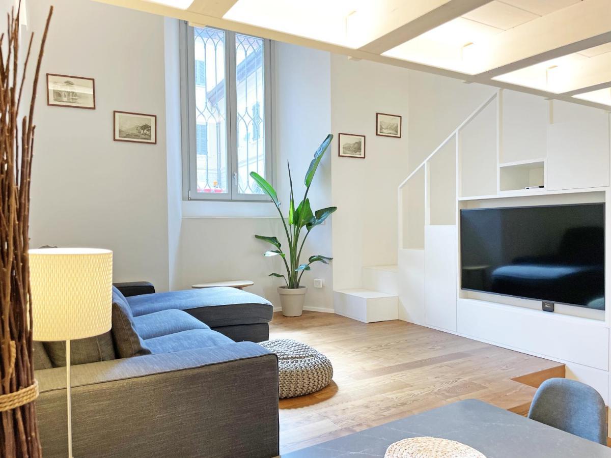 "La Portineria" Charming Apartment Old Town Como Lake エクステリア 写真