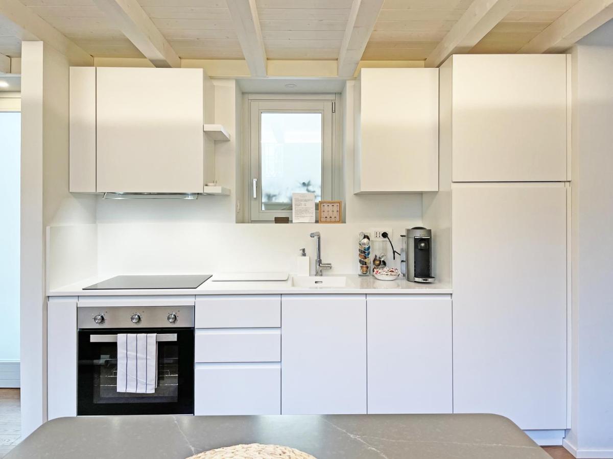 "La Portineria" Charming Apartment Old Town Como Lake エクステリア 写真